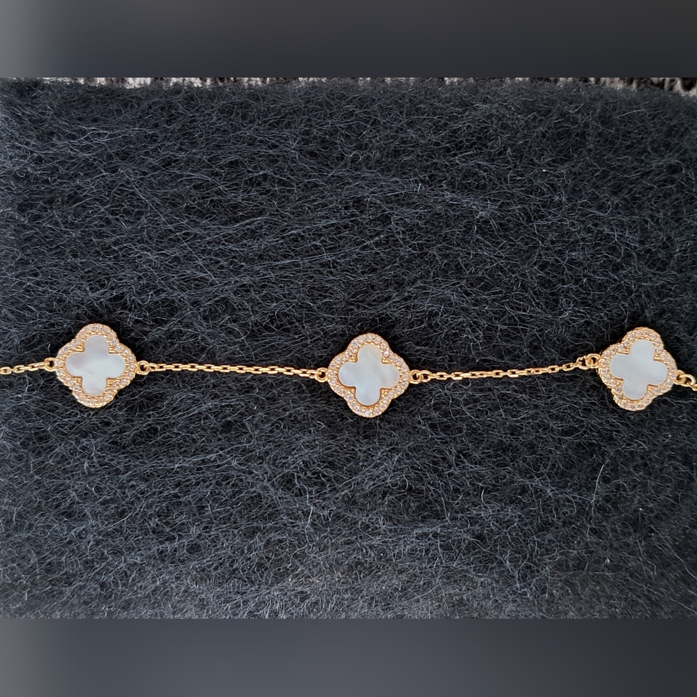 Quatrefoil Clover White Mother of Pearl 18K Gold Vermeil 925 Bracelet!! NWT